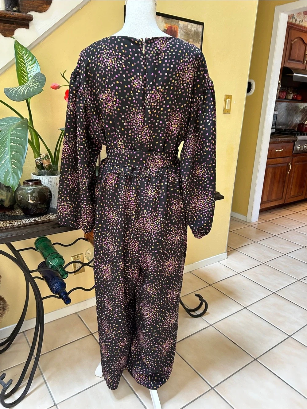 Kate Spade New York Disco DotsV Neck Ling Puff Sleeves Cropped Jumpsuit Size 16